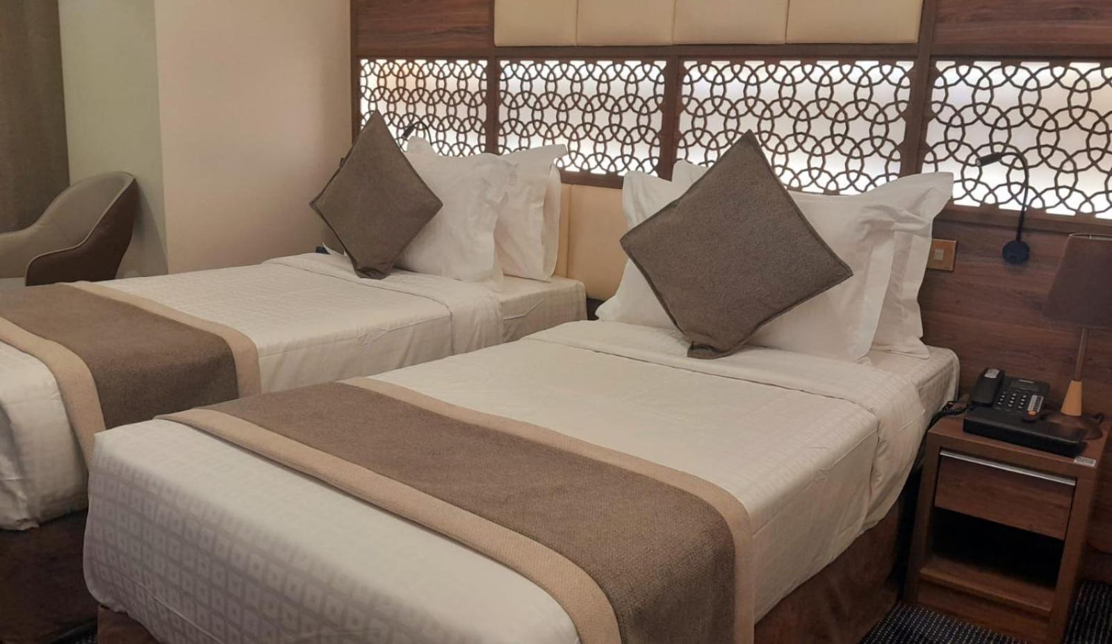 Hotel Golden Tulip Al-Zahabi à Médine Extérieur photo